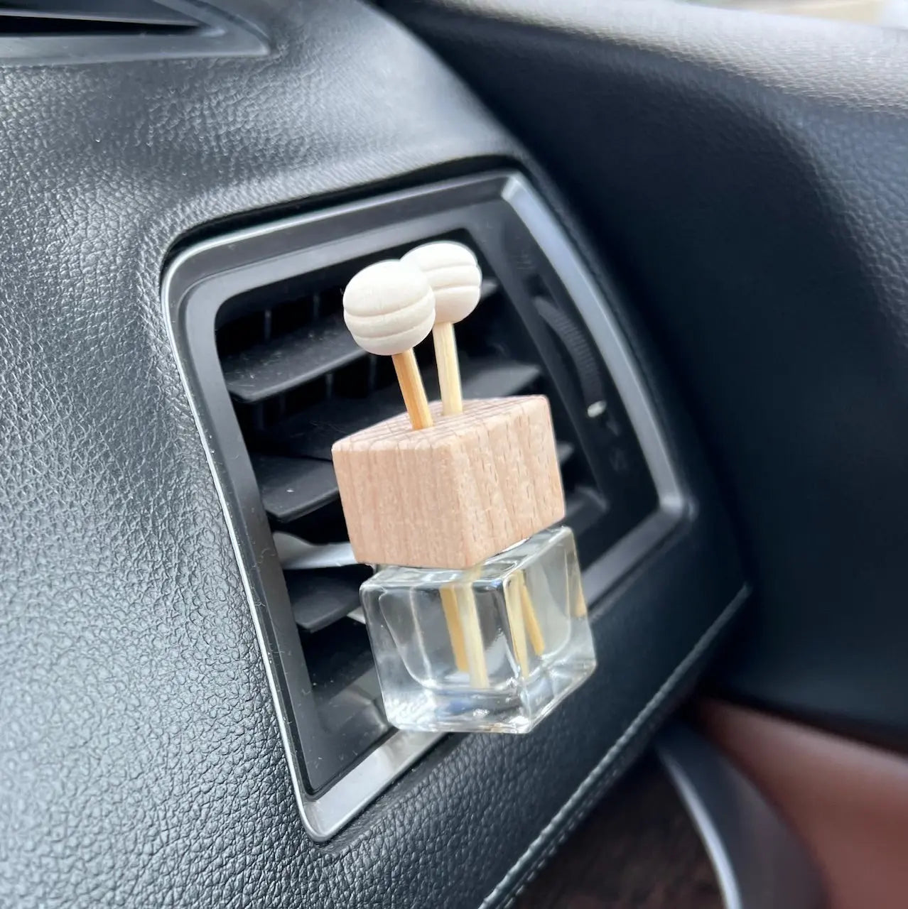 Clip on Car Diffuser Sugared Mango Soaps