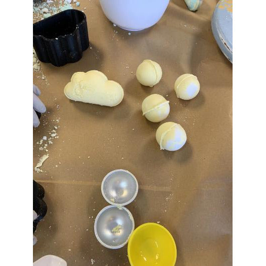 Bath Bomb Classes an excellent private gathering event for you and close family or friends! Sugared Mango Soaps